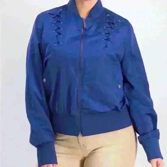 Sam Edelman Lace Detail Jacket
Cadet Blue Cropped jacket L 90's - Picture 5 of 9